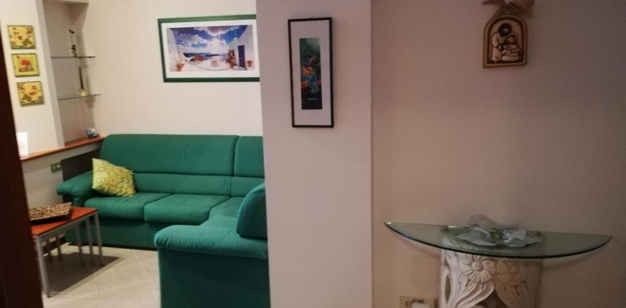 Casa Vacanze La Mela Монца Экстерьер фото