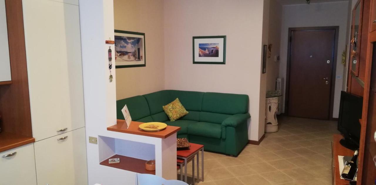 Casa Vacanze La Mela Монца Экстерьер фото