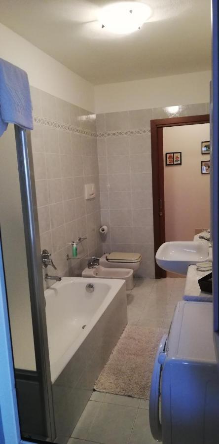 Casa Vacanze La Mela Монца Экстерьер фото